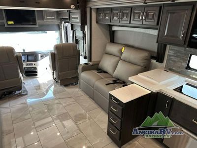 2026 Fleetwood RV Discovery - Photo 12