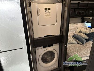 2026 Fleetwood RV Discovery - Photo 24