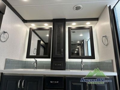 2026 Fleetwood RV Discovery - Photo 21