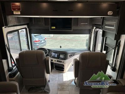 2026 Fleetwood RV Discovery - Photo 13