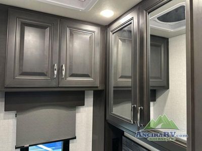 2026 Fleetwood RV Discovery - Photo 27