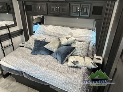 2026 Fleetwood RV Discovery - Photo 16