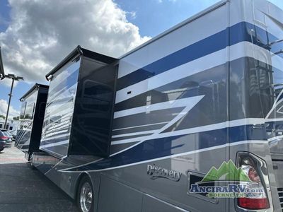 2026 Fleetwood RV Discovery - Photo 6