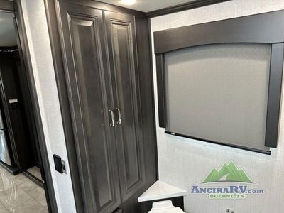 2026 Fleetwood RV Discovery - Photo 25