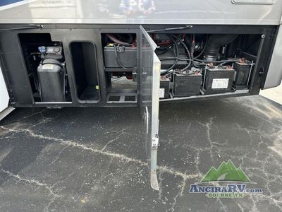 2026 Fleetwood RV Discovery - Photo 38