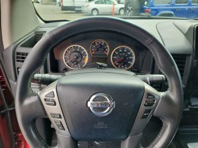 2015 Nissan Titan — photo 21 view