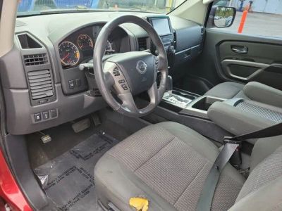 2015 Nissan Titan — photo 16 view