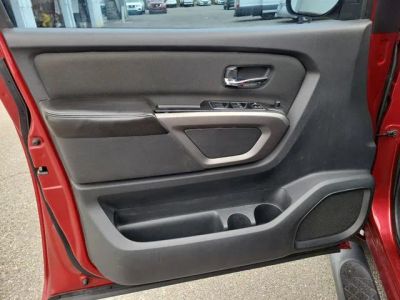2015 Nissan Titan — photo 17 view