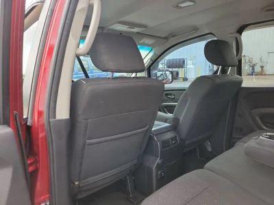 2015 Nissan Titan — photo 11 view