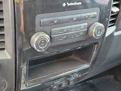 2015 Nissan Titan — photo 28 view