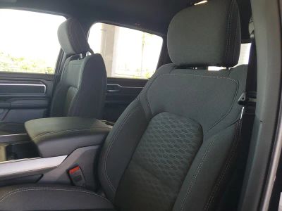 2026 Ram 1500 — photo 17 view