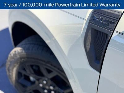 2025 Ford Maverick XLT - Photo 4