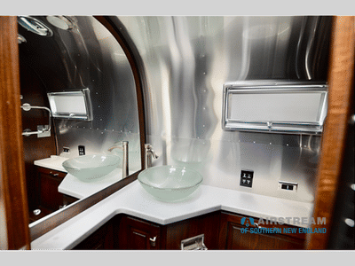 2017 Airstream Classic - Photo 33