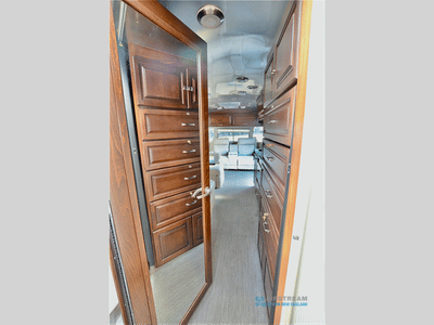 2017 Airstream Classic - Photo 39