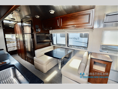 2017 Airstream Classic - Photo 22