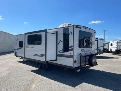 2024 Forest River Cherokee Grey Wolf Black Label - Photo 3