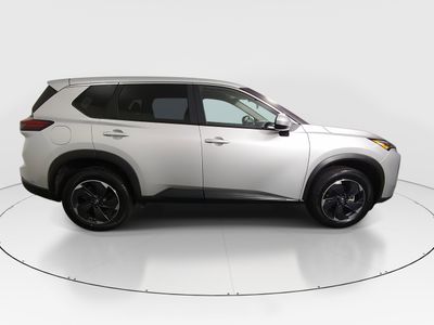 2025 Nissan Rogue - Photo 8