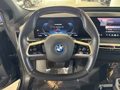 2025 BMW iX — photo 21 view