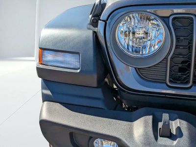 2026 Jeep Wrangler — photo 8 view