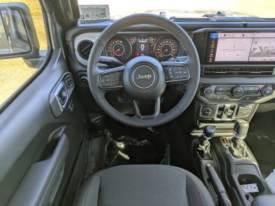 2026 Jeep Wrangler — photo 14 view
