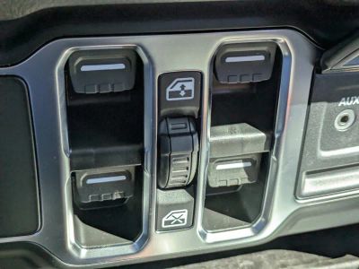 2026 Jeep Wrangler — photo 20 view