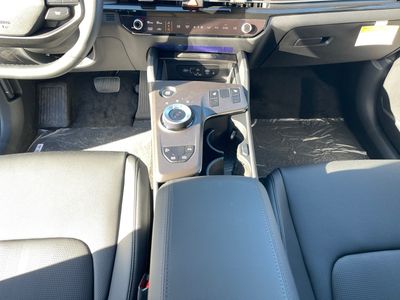 2026 Kia Sportage Hybrid — photo 13 view