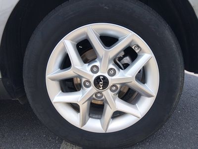 2024 Kia Soul — photo 10 view
