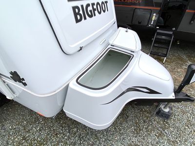 2025 Bigfoot RV 2500 Series B25RQ — engine compartment view