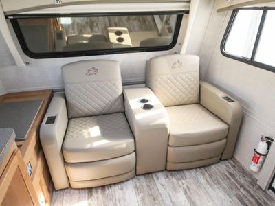 2025 Bigfoot RV 2500 Series B25RQ — photo 8 view