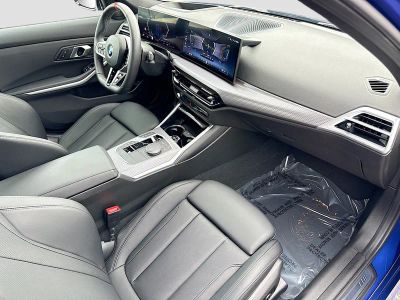 2025 BMW 3 Series — photo 14 view