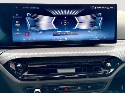 2025 BMW 3 Series — photo 35 view