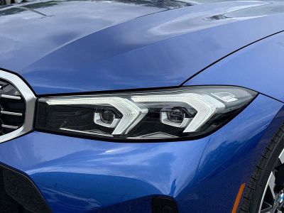 2025 BMW 3 Series — photo 9 view