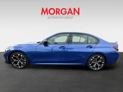 2025 BMW 3 Series — engine compartment view