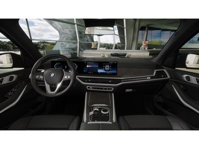 2026 BMW X5 — photo 10 view