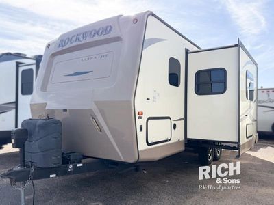 2017 Forest River Rockwood Ultra Lite - Photo 3