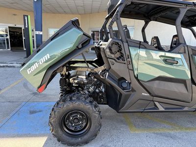 2026 Can-Am Commander MAX DPS 700 - Photo 15