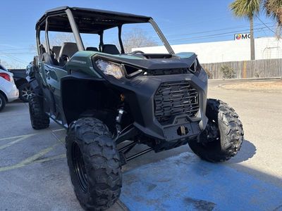 2026 Can-Am Commander MAX DPS 700 - Photo 4