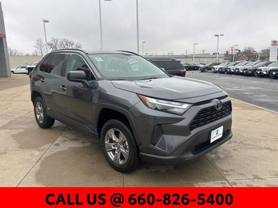 2025 Toyota RAV4 Hybrid - Photo 4
