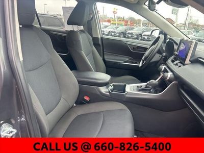 2025 Toyota RAV4 Hybrid - Photo 30