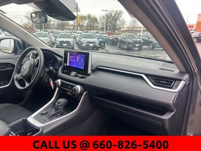 2025 Toyota RAV4 Hybrid - Photo 8