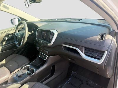 2024 GMC Terrain — photo 32 view