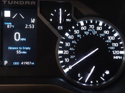 2023 Toyota Tundra 4WD - Photo 14
