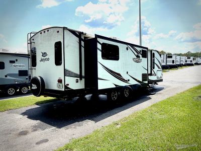 2017 Jayco White Hawk — side profile view