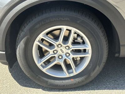 2026 Ford Explorer — photo 11 view