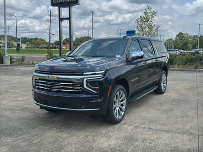 2025 Chevrolet Suburban - Photo 3