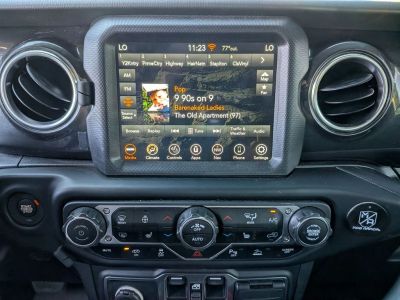 2023 Jeep Wrangler - Photo 18