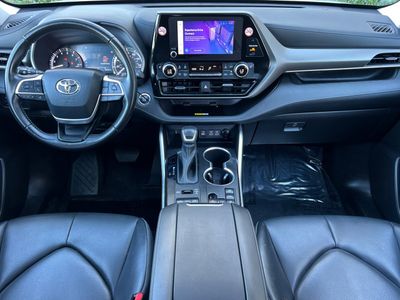 2023 Toyota Highlander - Photo 3