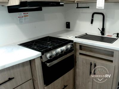 2026 Grand Design Imagine XLS - Photo 17