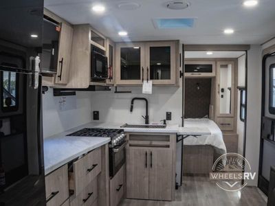 2026 Grand Design Imagine XLS - Photo 28