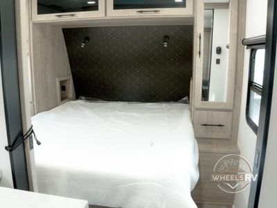 2026 Grand Design Imagine XLS - Photo 19